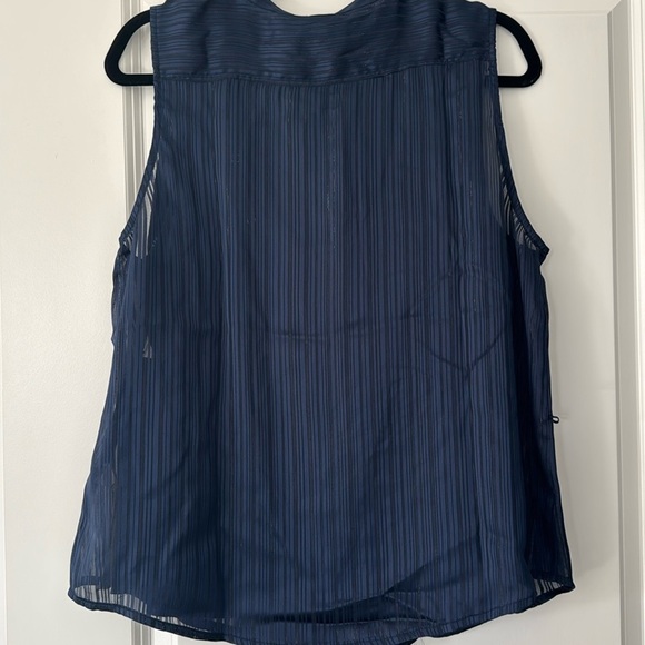 For All Mankind Women's Sparkle Ruffled Sleeveless Top, loose fit no b… - Picture 3 of 4